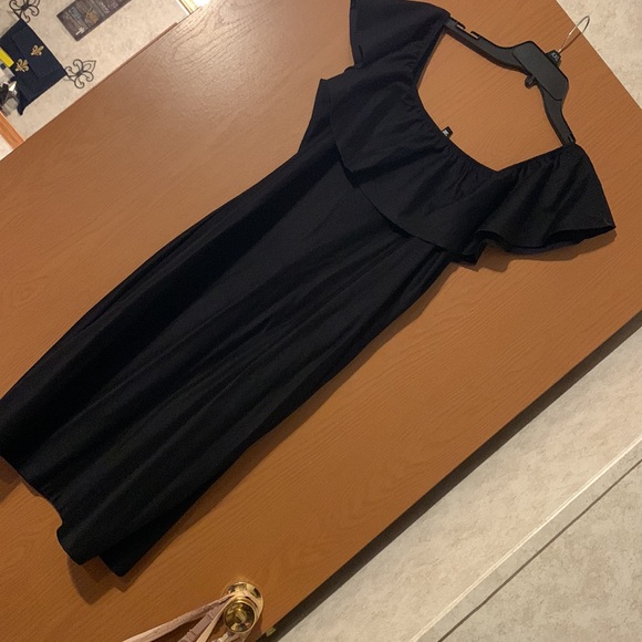 Dress - Picture 4 of 4